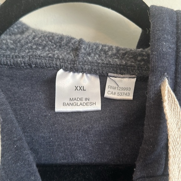 Navy Blue Zip-Up hoodie (XXL) - Picture 2 of 4